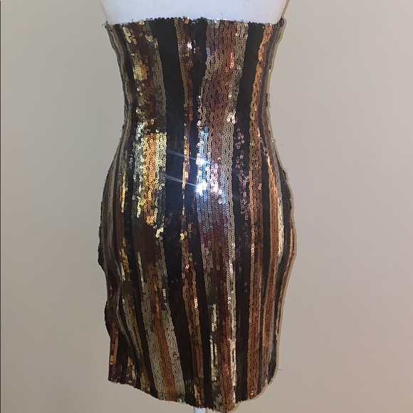 Dress - Picture 5 of 5